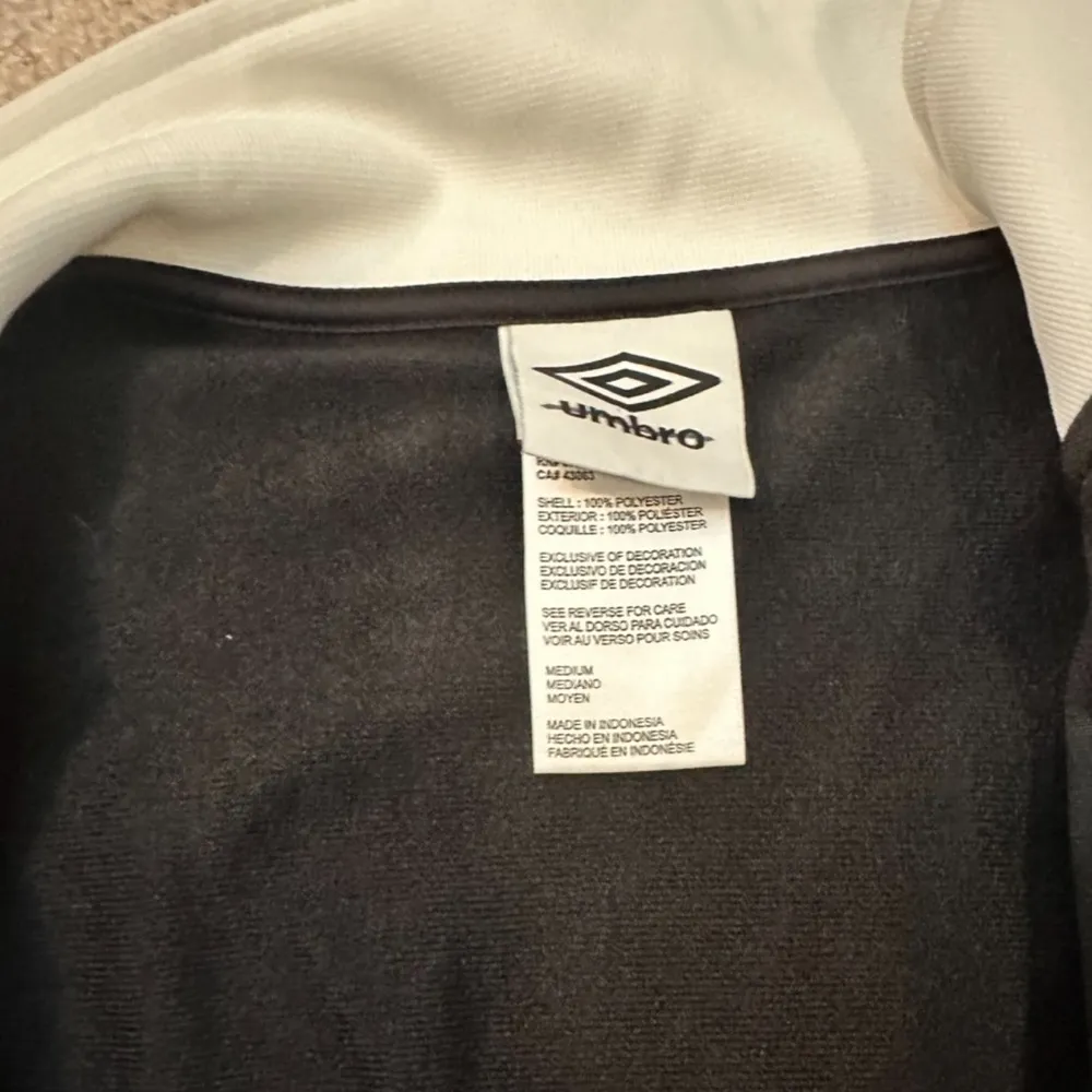 Vintage Umbro Slim Fit Zip Up Tracksuit Jacket - Image 3