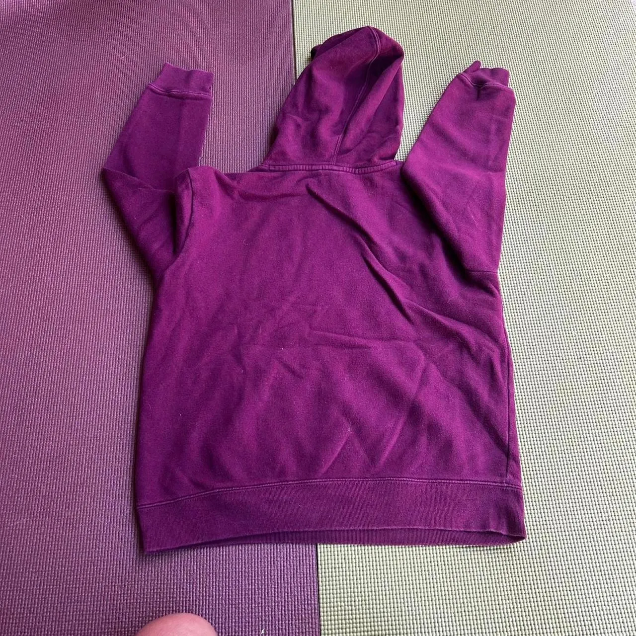 Burgundy GAP hoodie Size XS - Image 3
