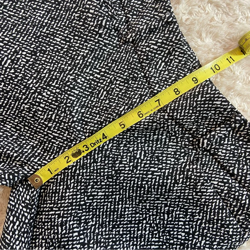 New York & Co 7th Avenue Suiting Collection Black and White Flared Pants Size 4 - Image 12