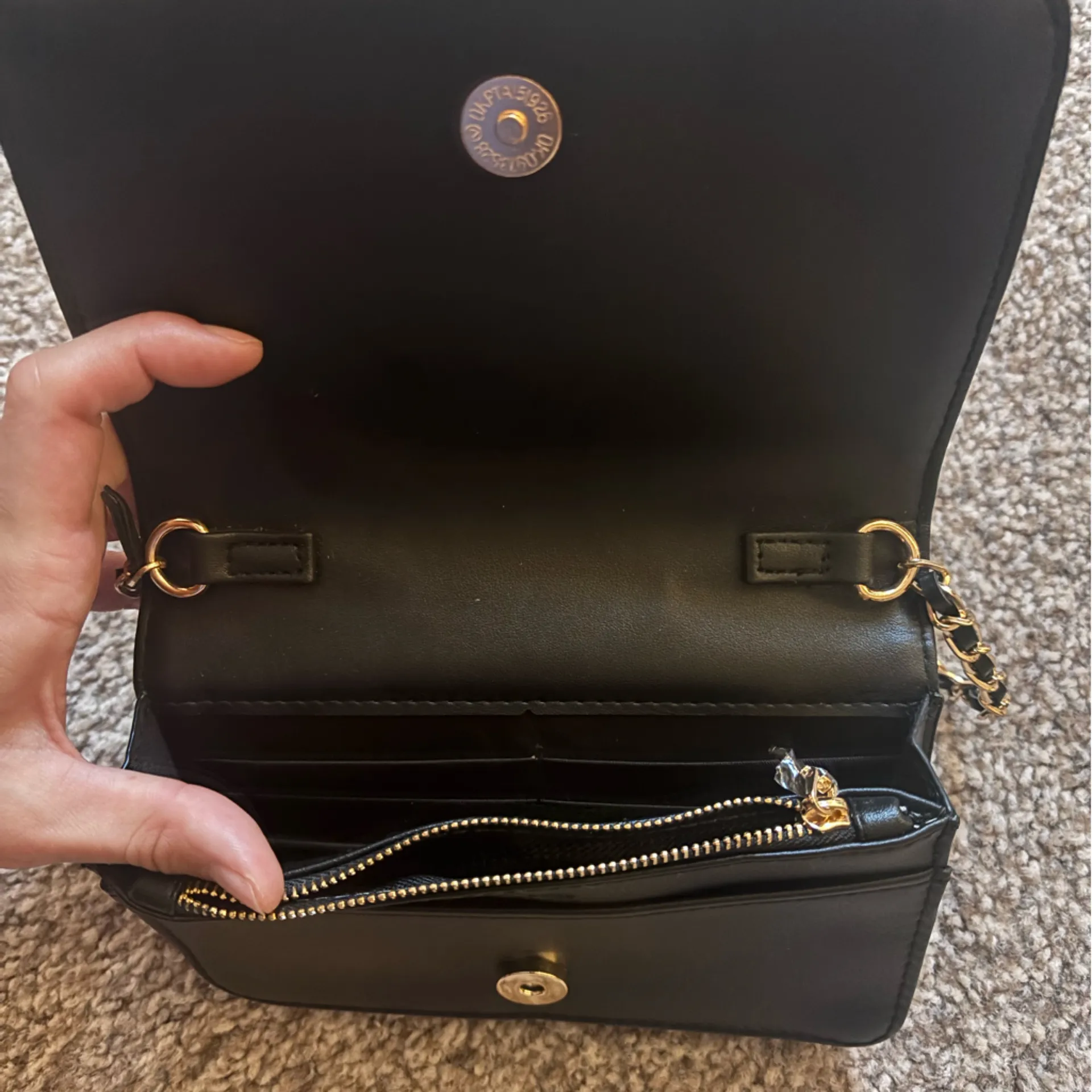 Black Quilted Crossbody Bag - Image 5