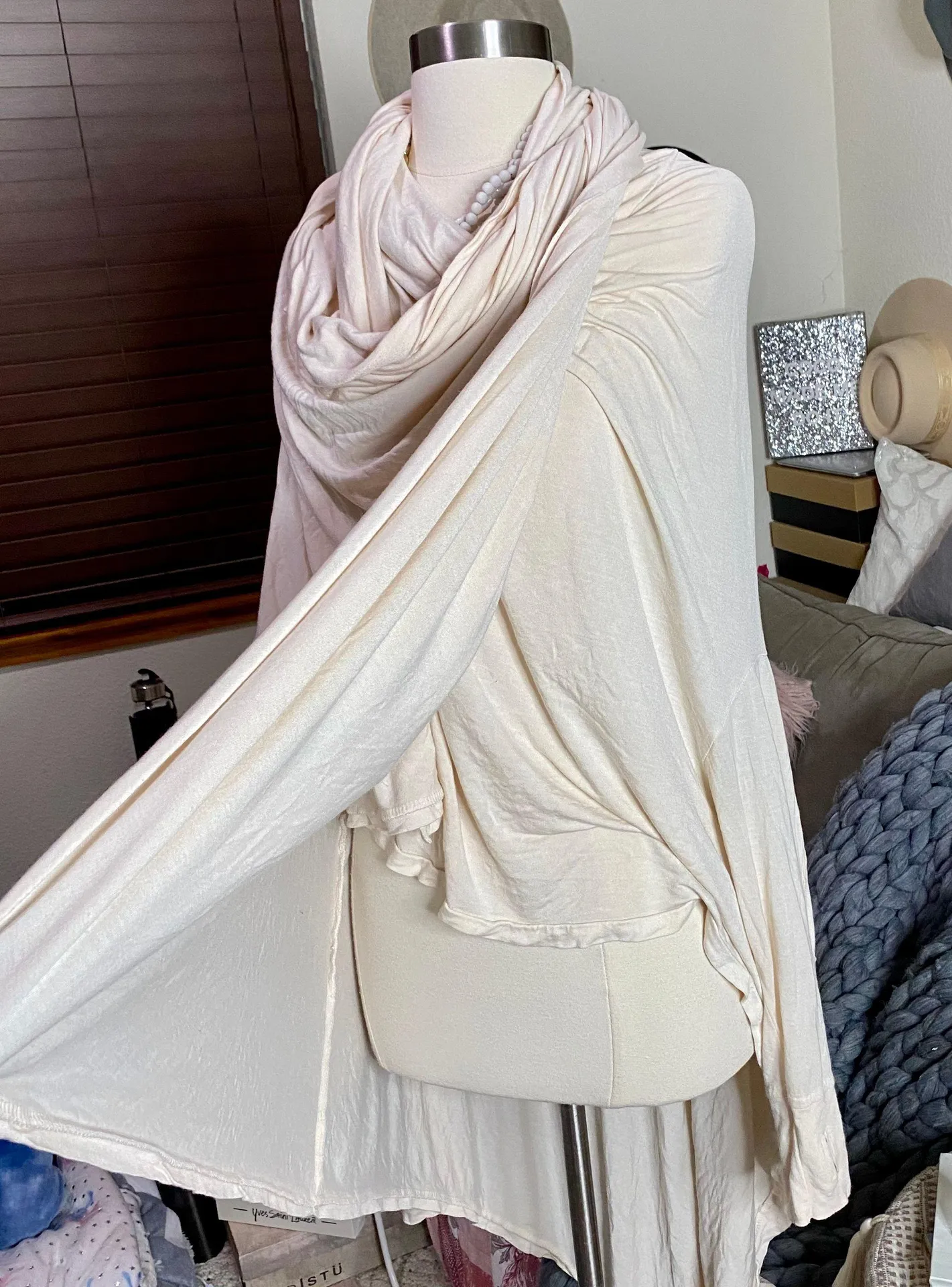 Serius Poncho Top - Image 9