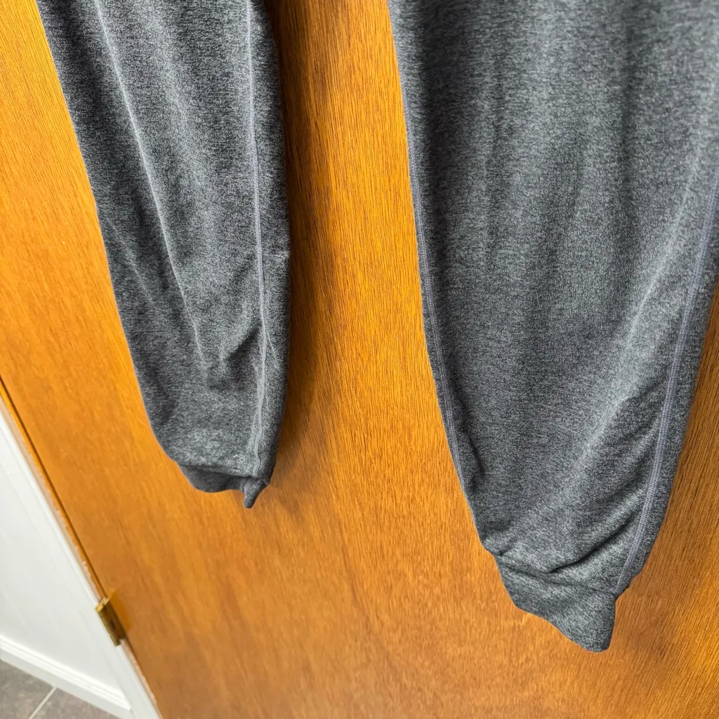 Vuori Performance Joggers Womens Pants DreamKnit Charcoal Dark Grey Gray XS - Image 7