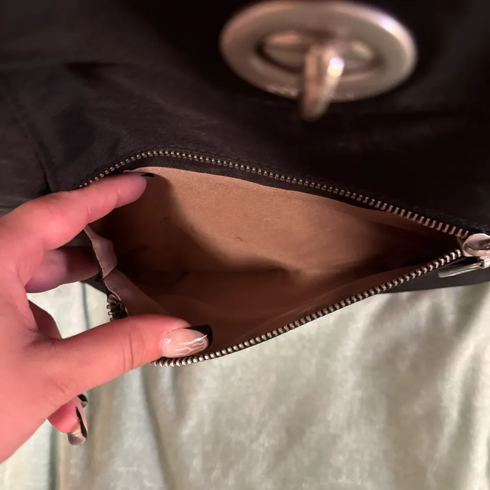 Baggallini Black Shoulder Bag with Silver Accents - Image 4