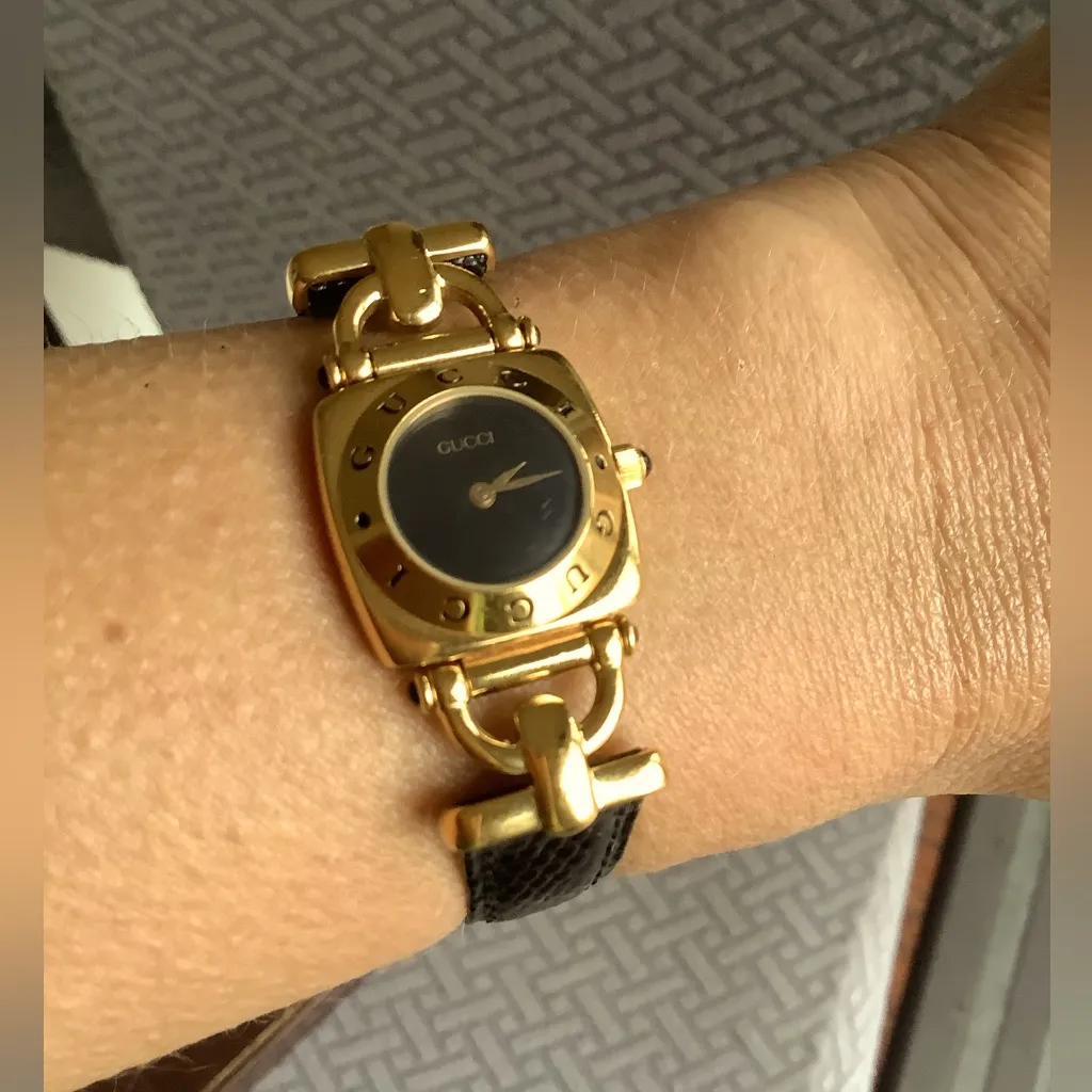 Authentic GUCCI ladies watch 🌹 DRESSY🔥 - Image 4
