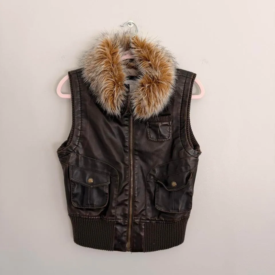 Y2K BROWN CHARLOTTE RUSSE FAUX LEATHER FAUX FUR ZIP UP VEST - Image 2