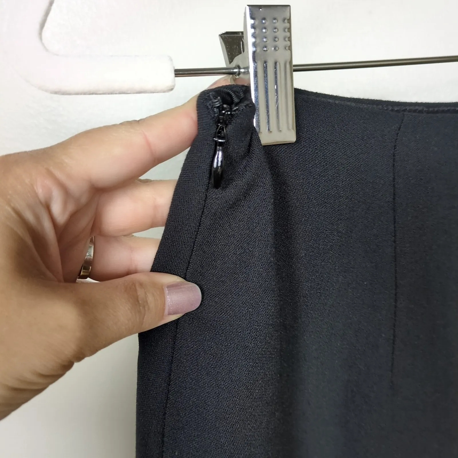 MOSCHINO Cheap and Chic Black Wool Blend Pencil Skirt Lined Women's US 6 - Image 3