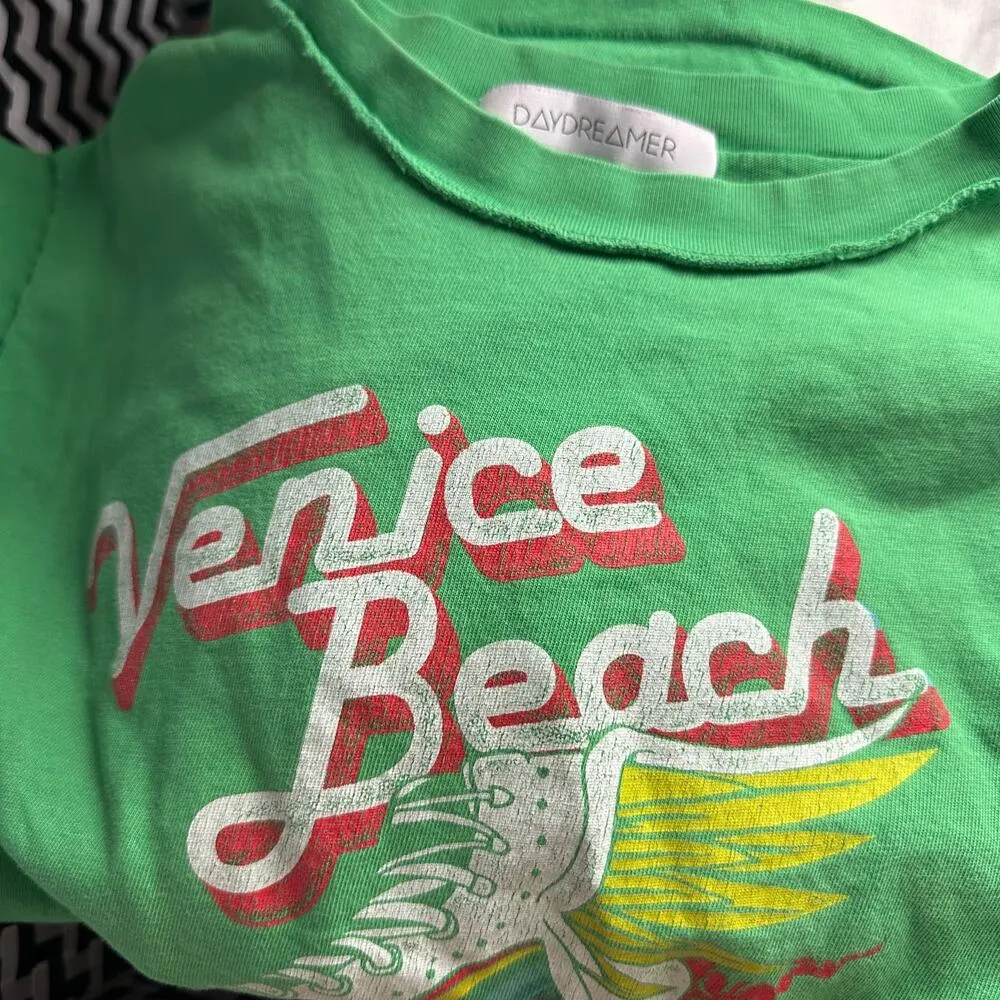 Daydreamer Venice Beach Short Sleeve Graphic Tee Green Size Medium - Image 4
