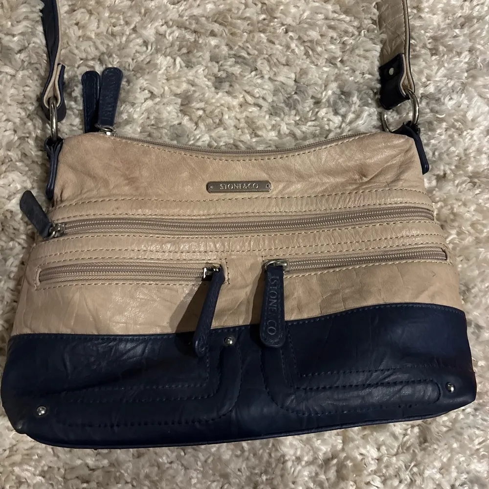 Stone & Co Crossbody Bag Black - Image 2