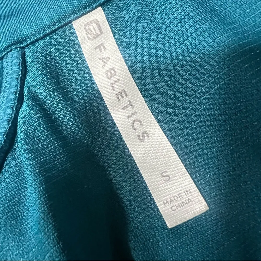 Fabletics Kimmy Jacket Baltic Teal Full Zip size small thimb holes breathable - Image 4
