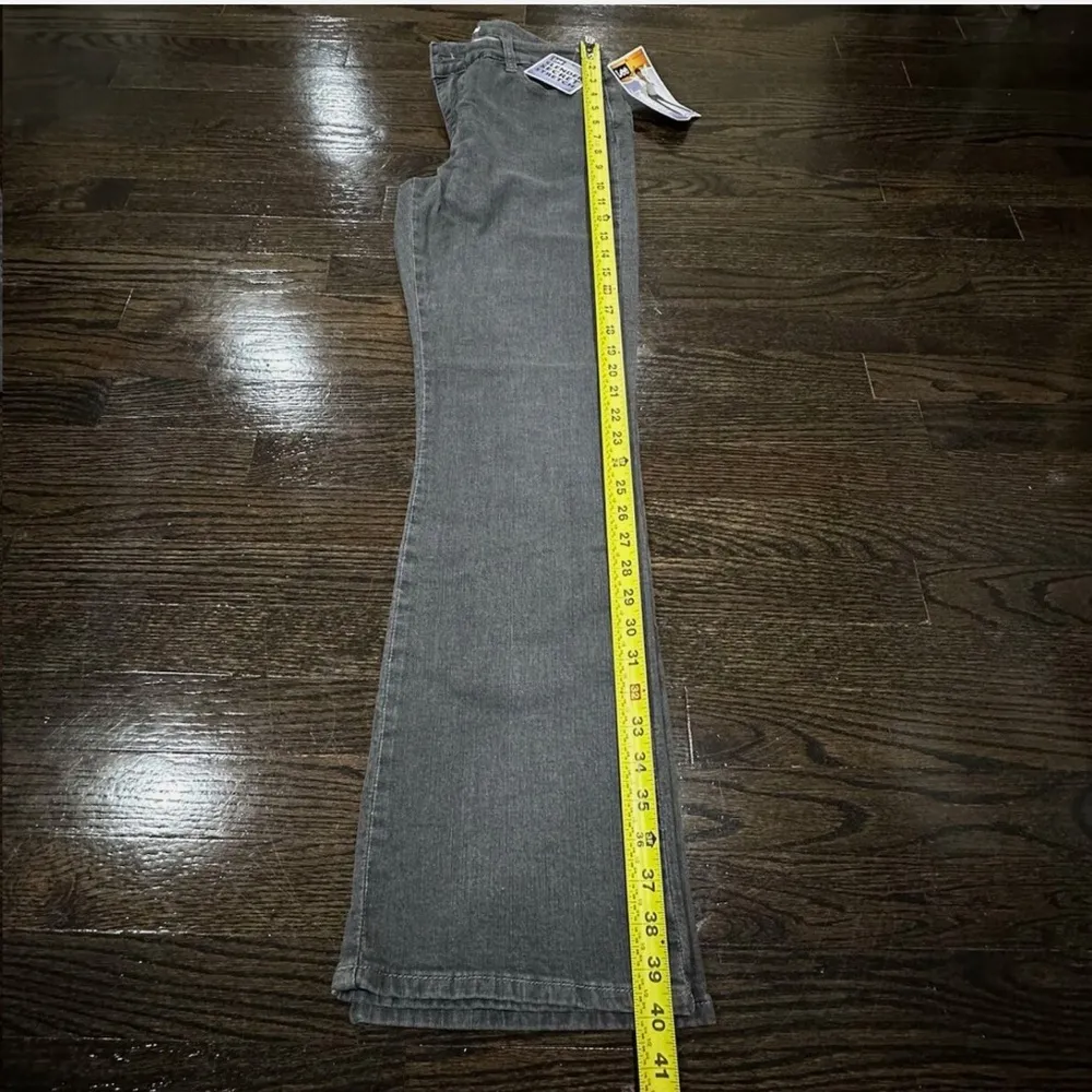 Lee midrise ultra stretch bootcut jeans NWT Size 10 - Image 7