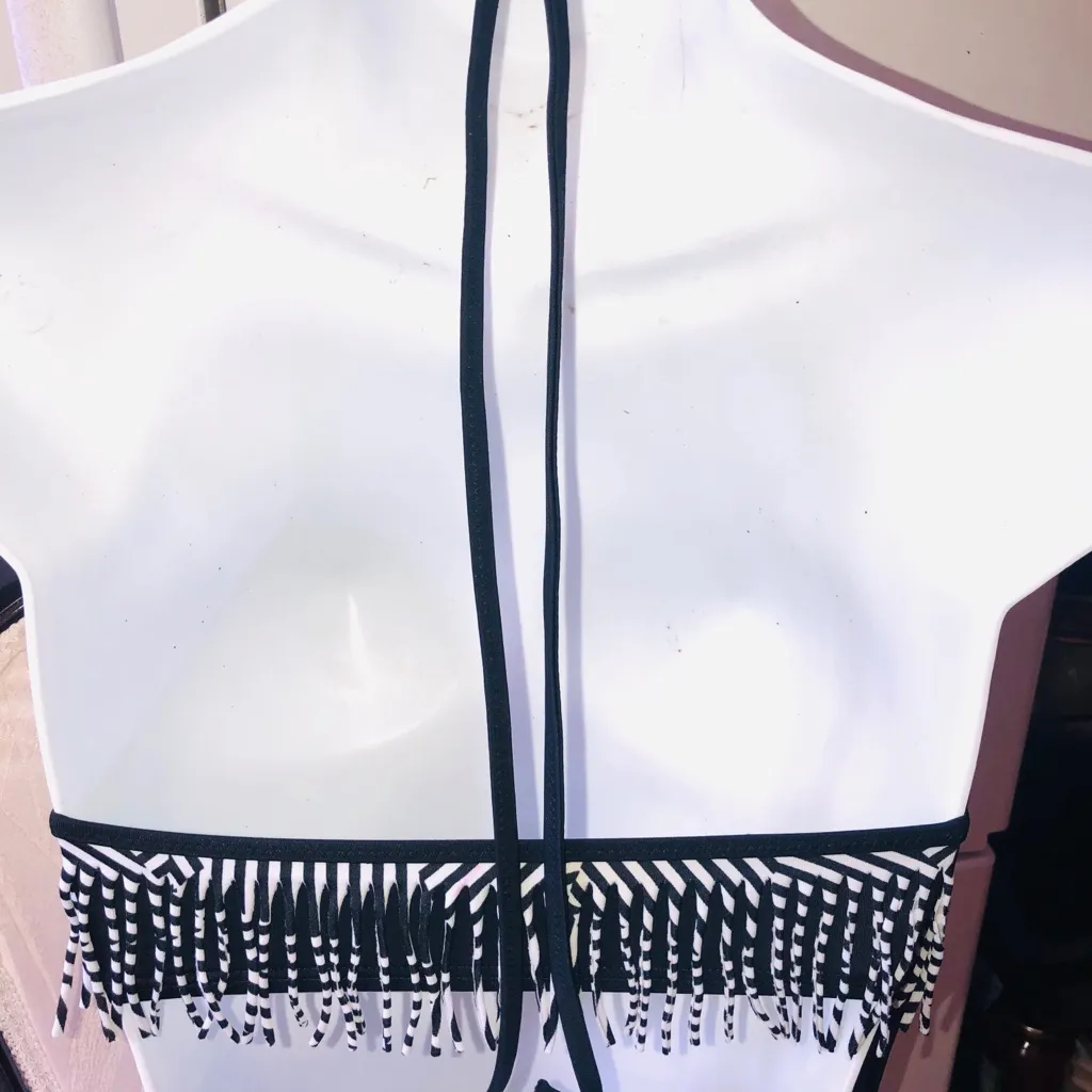 Pink Victoria Secret Fringe Bikini top - Image 5