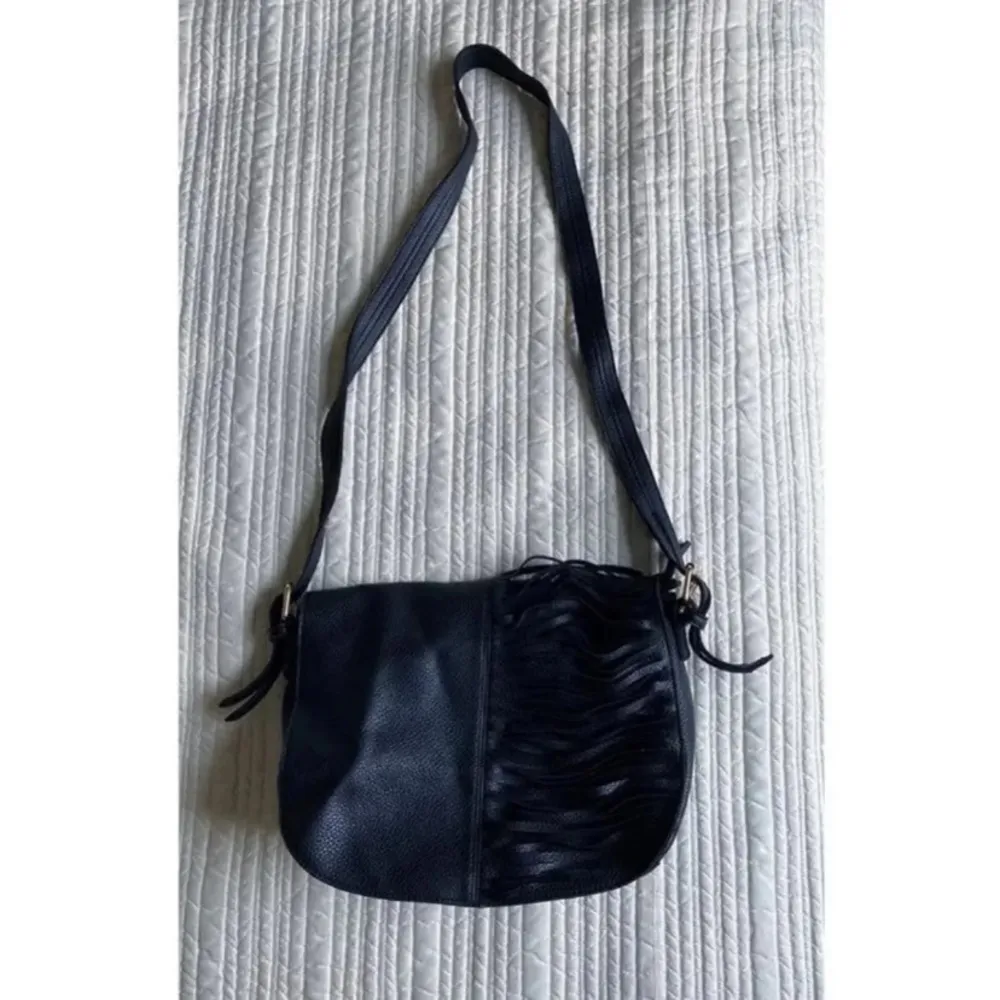 Akua Blue Black Pebble Faux Leather Laser Cut Fringe Flap Shoulder Bag Purse - Image 2