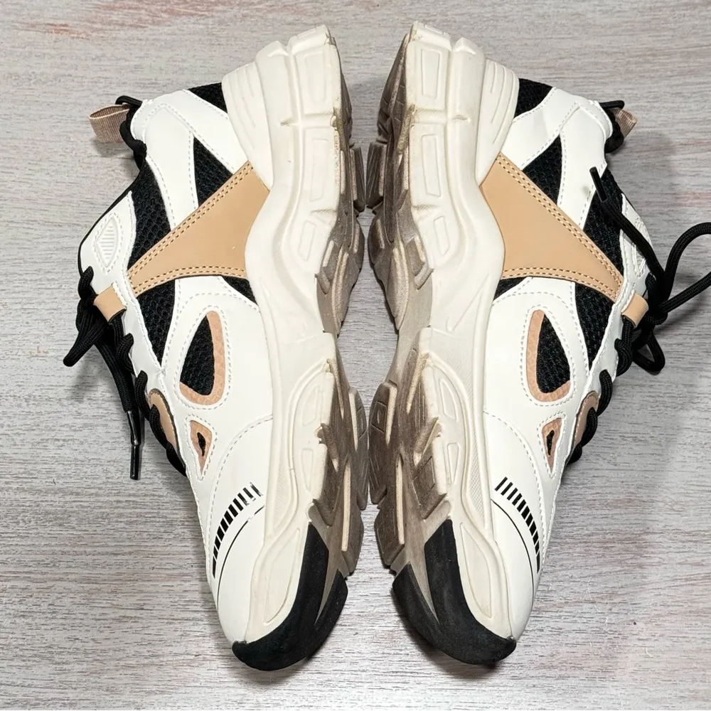 Steve Madden Clydie Chunky Platform Sneaker Size 9 M Black/Tan Lifestyle Fashion - Image 10