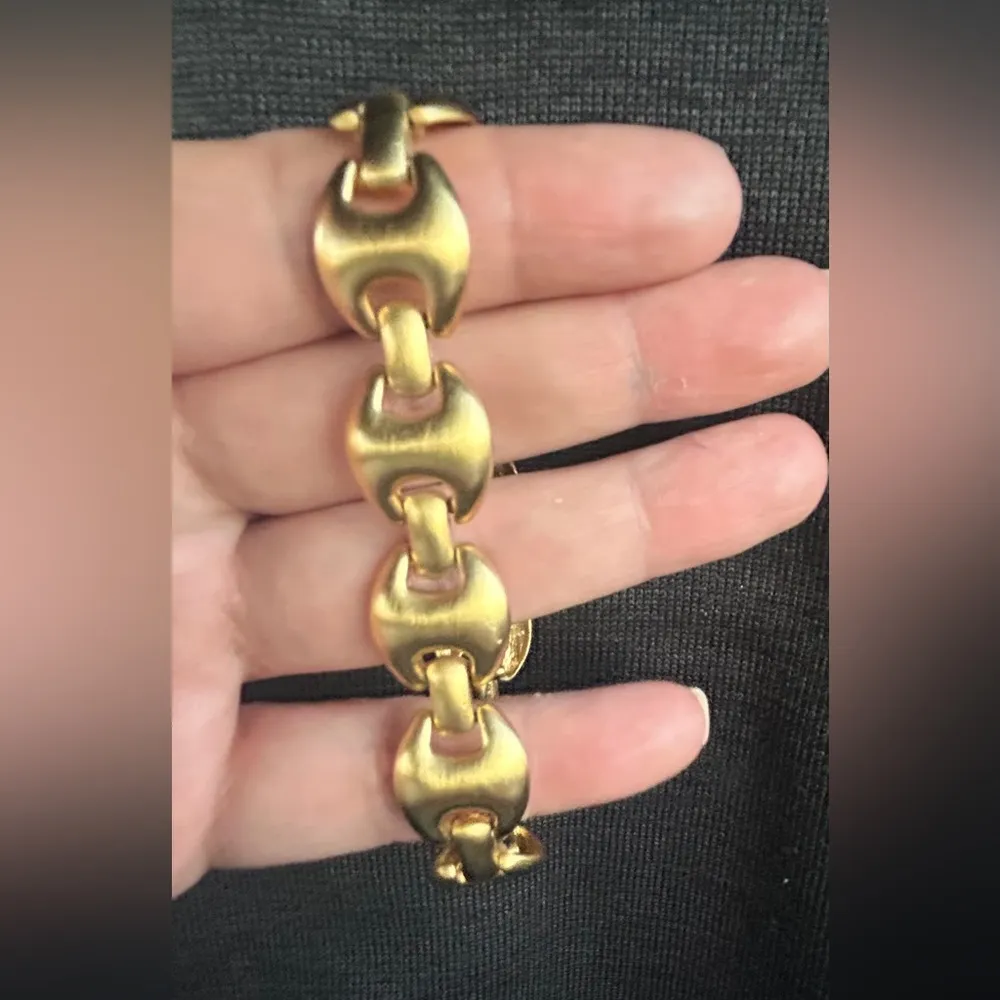 1990’s Monet Matte Gold Tone Puffer Mariner Link bracelet Gorgeous Vintage - Image 2