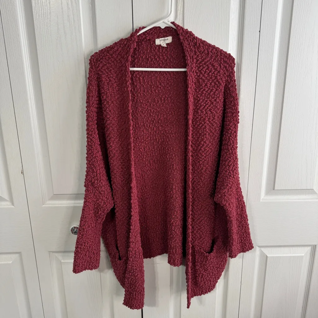 Umgee red popcorn knit ope front cardigan size medium - Image 2