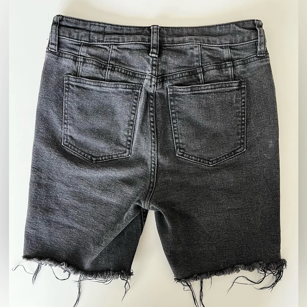 Free People We The Free Black Avery Bermuda Raw Hem Button Fly Shorts 28 - Image 5