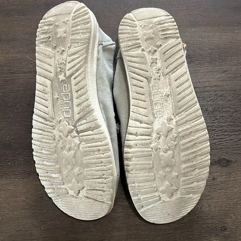 Hey‎ Dudes - Image 4