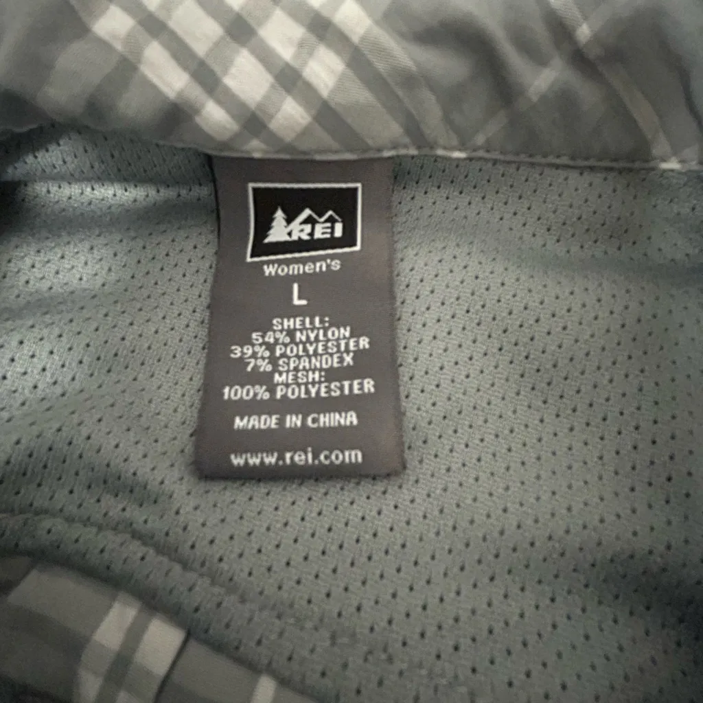 REI Gray Plaid Women's Button Down Hiking Shirt Size L - Image 9