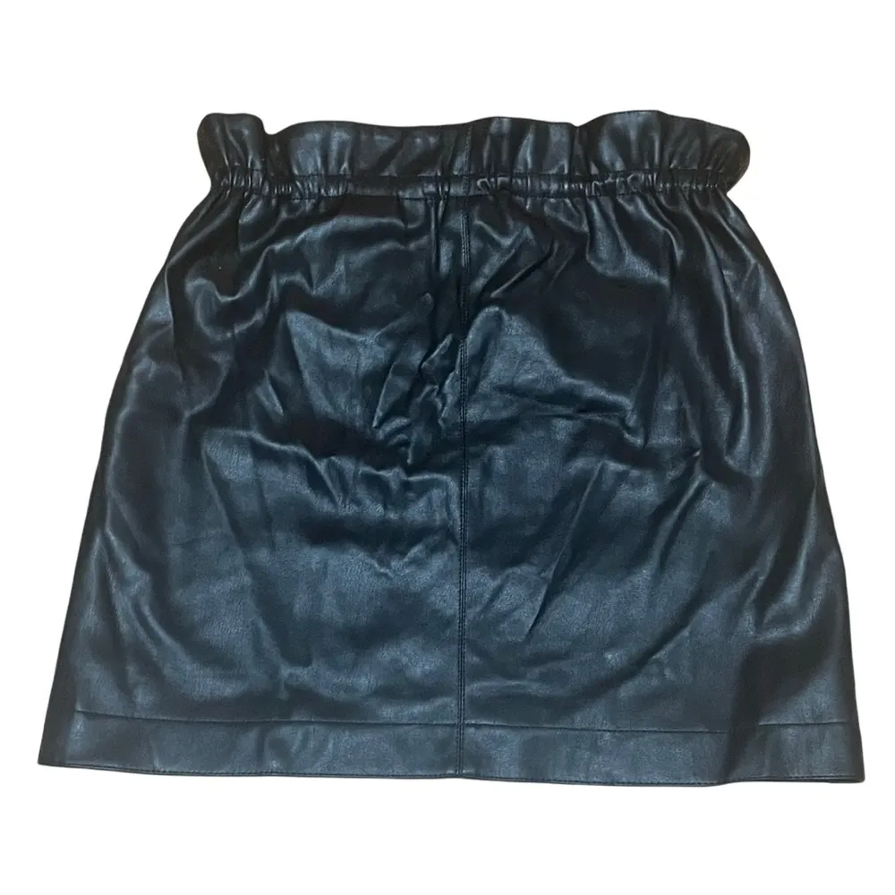 H&M  paper bag waist vegan leather skirt - Image 2