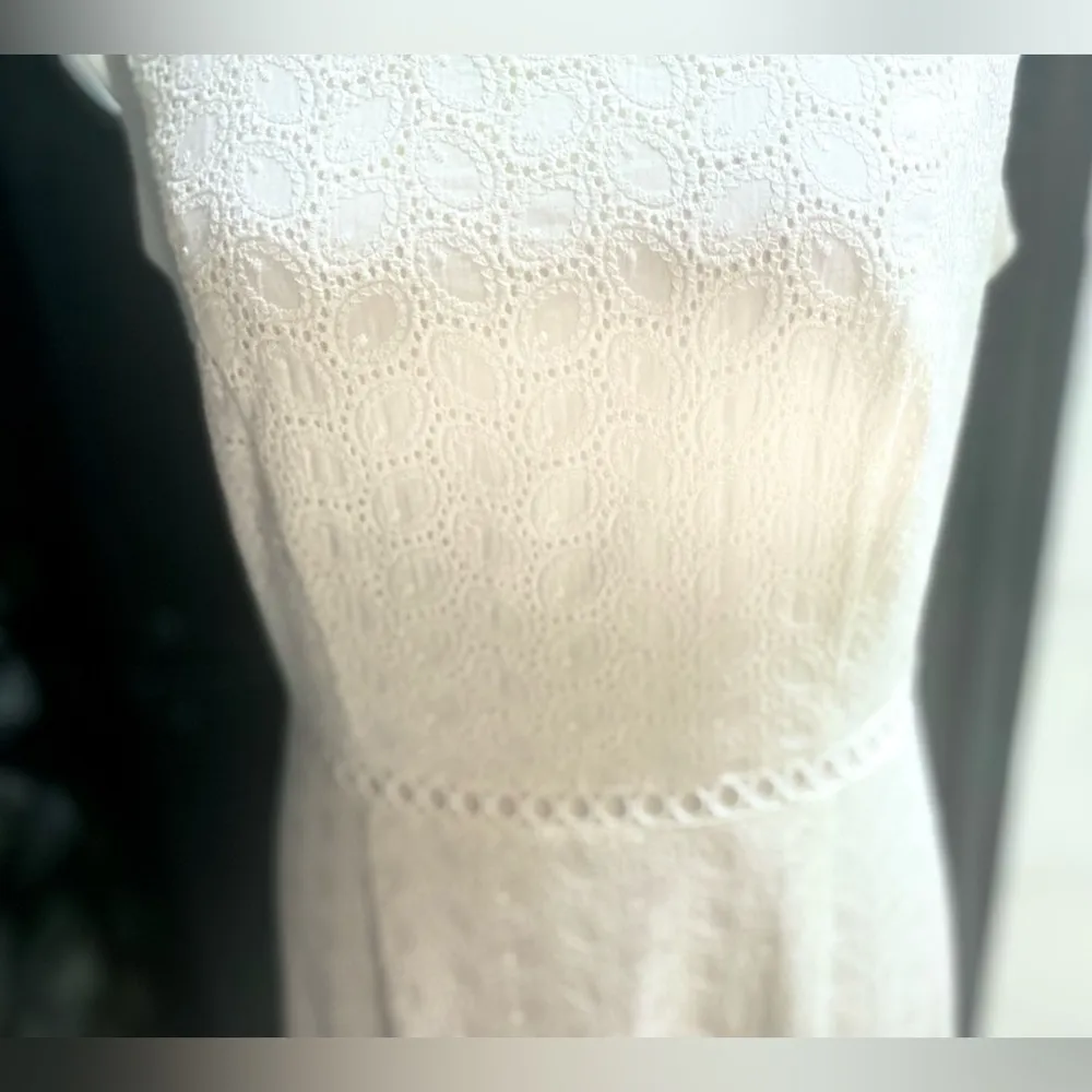 NWOT CALVIN KLEIN Women’s Dress. White Sleeveless Below the Knee Size:4 - Image 6