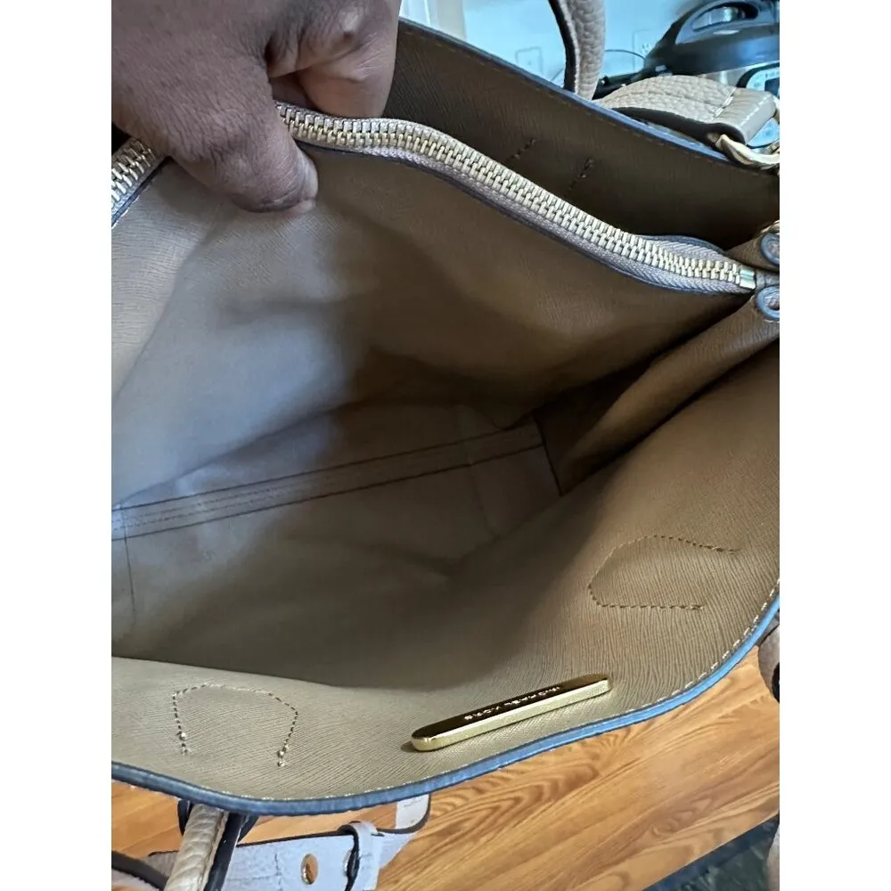Michael Kors Mercer Beige Saffiano Leather Top Handle Bag Gold Hardware Sz L - Image 12