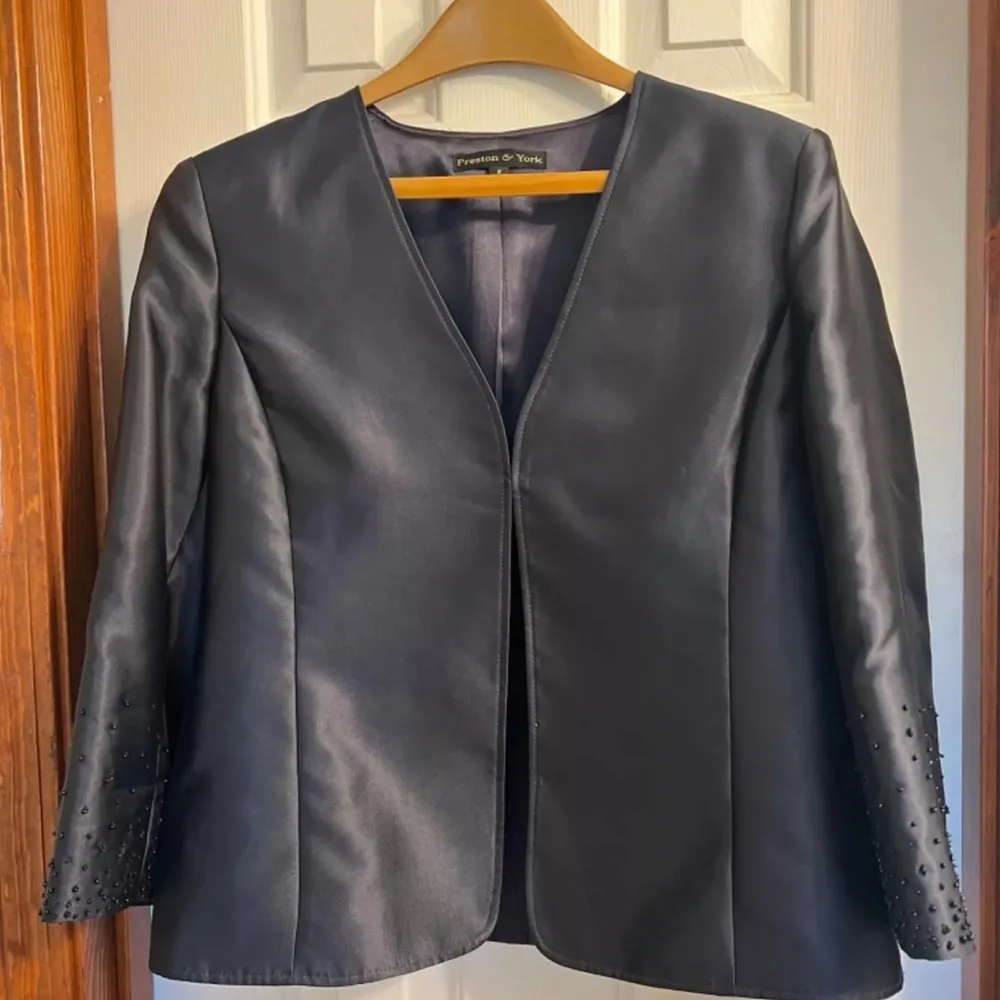 Preston and York Elegant Dark Blue Skirt Suit Set Sz 8 - Image 2