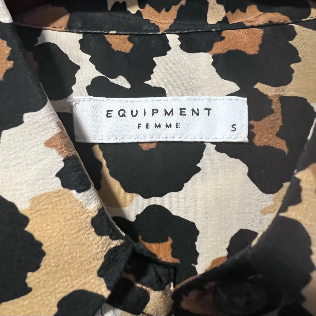 Equipment Leopard Print Button Down Sleeveless Shirt - Image 3