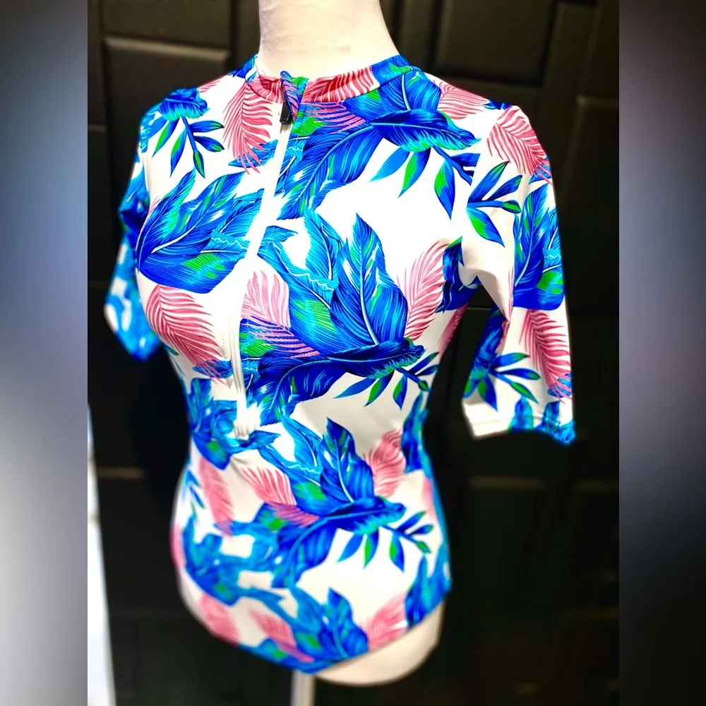 NWOT Pink & Blue Leaves/ Zip Up Front /Half Sleeve One Piece Swimsuit Size:Small - Image 3