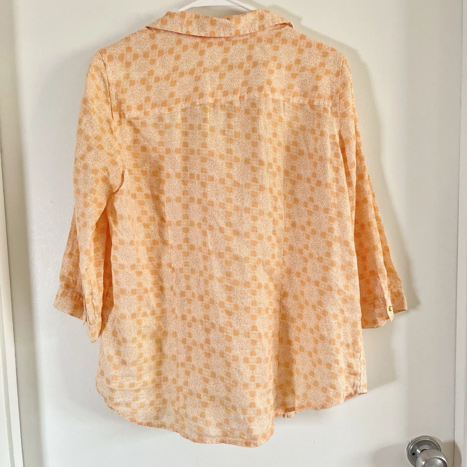 Chico's Peach Orange White Floral Medallion Button Down Cargo Shirt 100% Linen 1 - Image 2