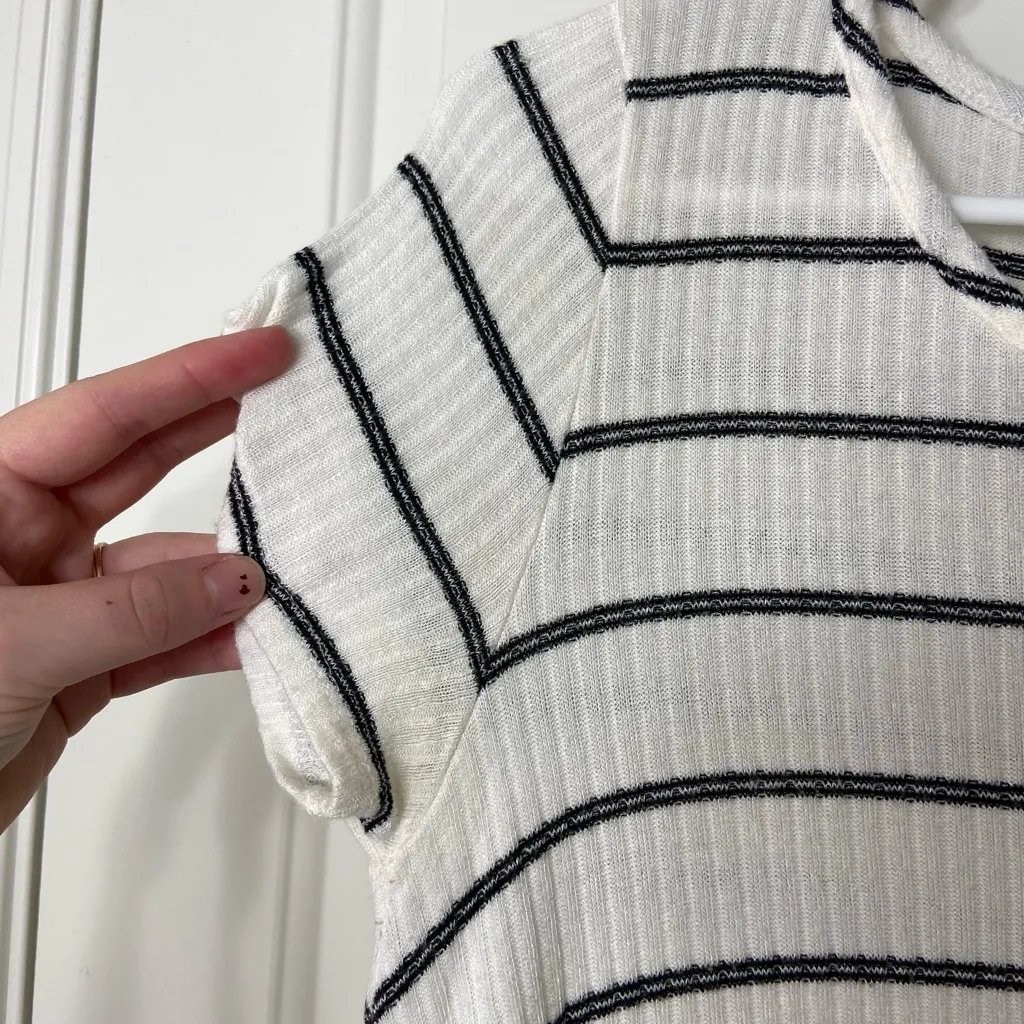 Alya women’s white black striped knit stretch loose fit pocket short‎ sleeve top - Image 3