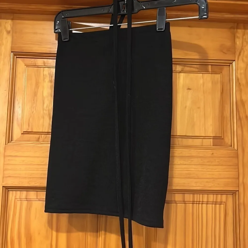 𝅺Nasty Gal Black Tube Top Woman’s Size 2 Shirt - Image 3
