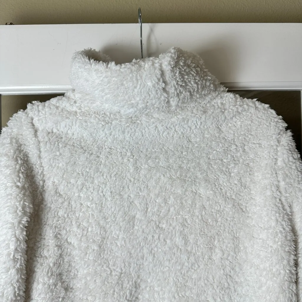 ATHLETA Faux Fur Sherpa Funnel Neck Mock TurtleNeck Top Sweatshirt Size Medium - Image 8