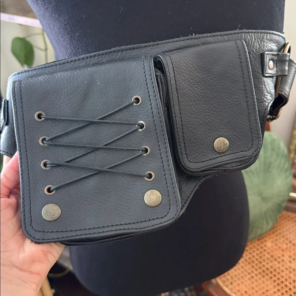 Lakhay’s Black Leather Moto Detail Adjustable Strap Belt Hip Crossbody Bag - Image 5