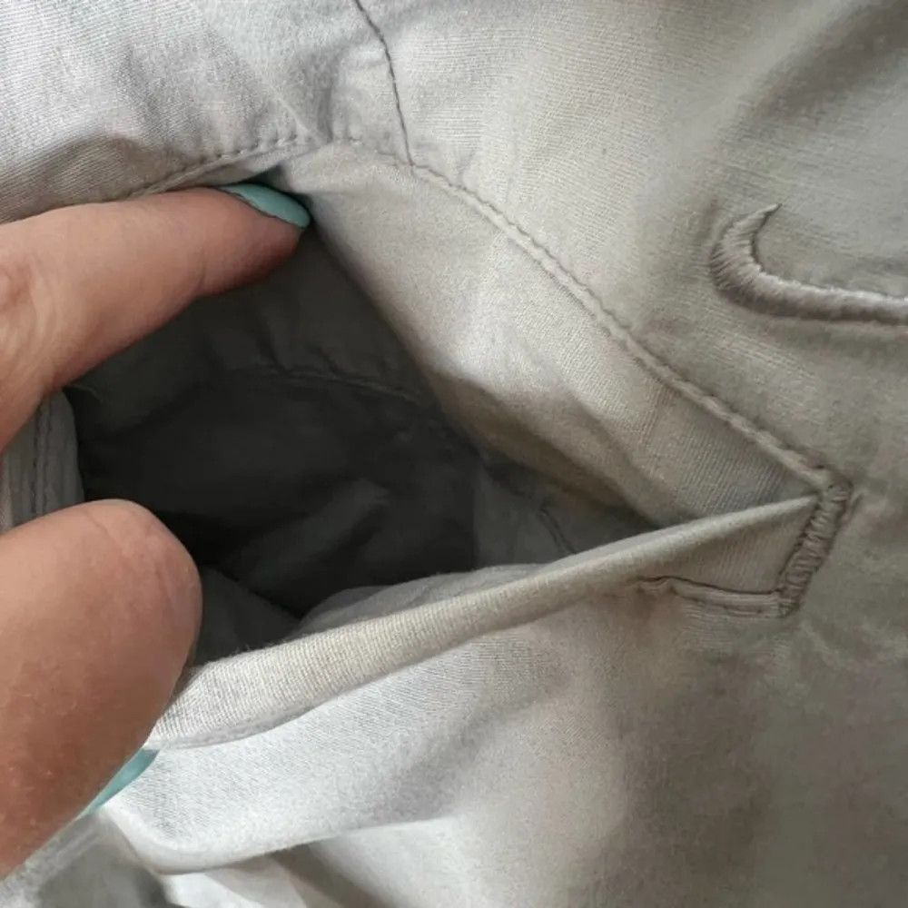 Nike golf beige athletic skirt skort extensible stretch outdoor women's small - Image 7