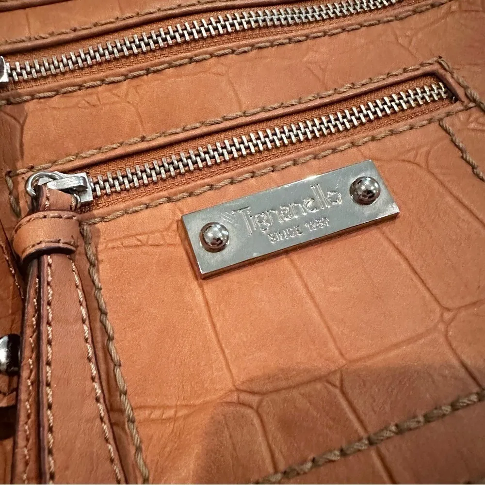 Tignanello Croc Embossed‎ Leather Crossbody Purse Women's Tan Silver Boho Casual - Image 2
