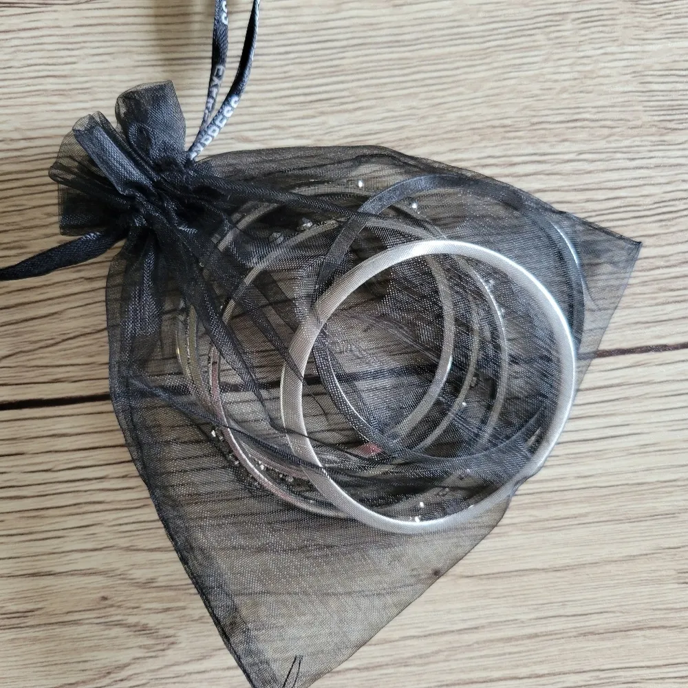 Express silver hematite bangle set - Image 4