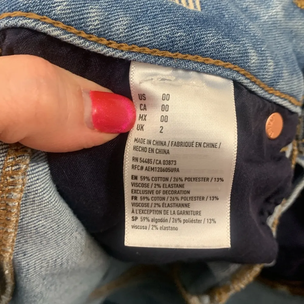 American Eagle Denim Super Super Stretch Midi Cutoff Jean Shorts - Image 4