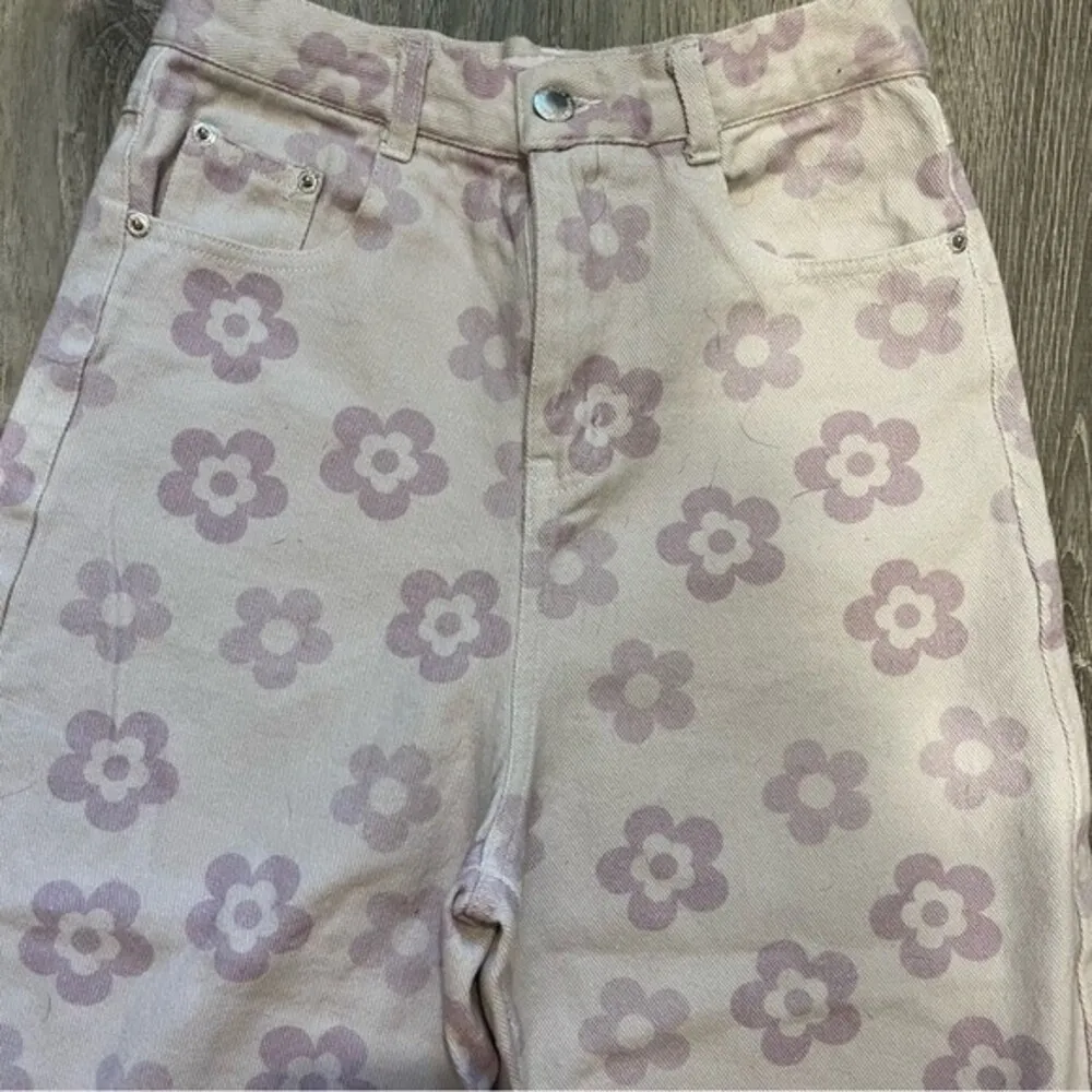 Shekou New Zealand Caught in a Daze Floral Print Purple Jeans Size Small - Image 3