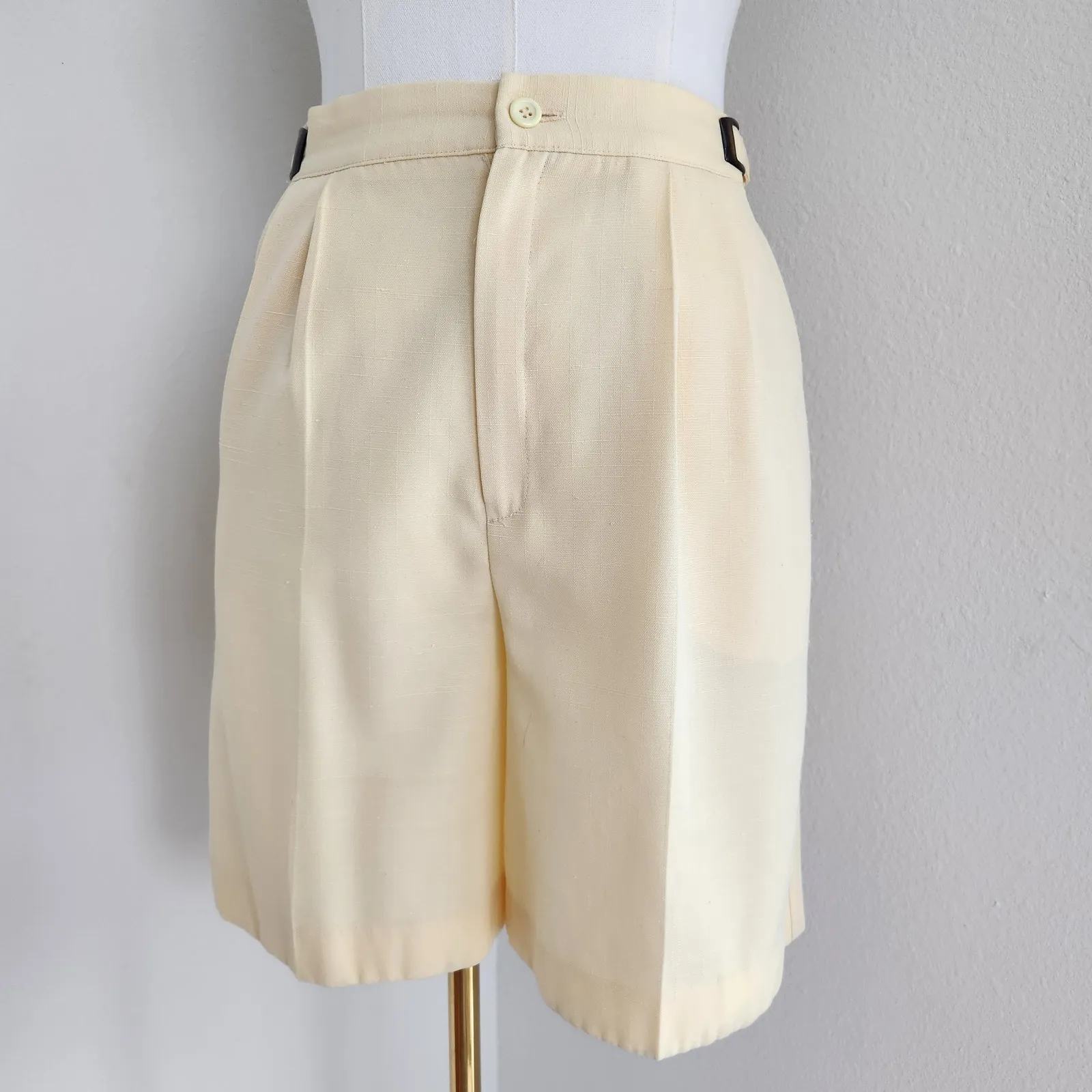 Vintage 90s High Waist Pleated Shorts Butter Yellow Linen Blend Requirements M Size M - Image 8