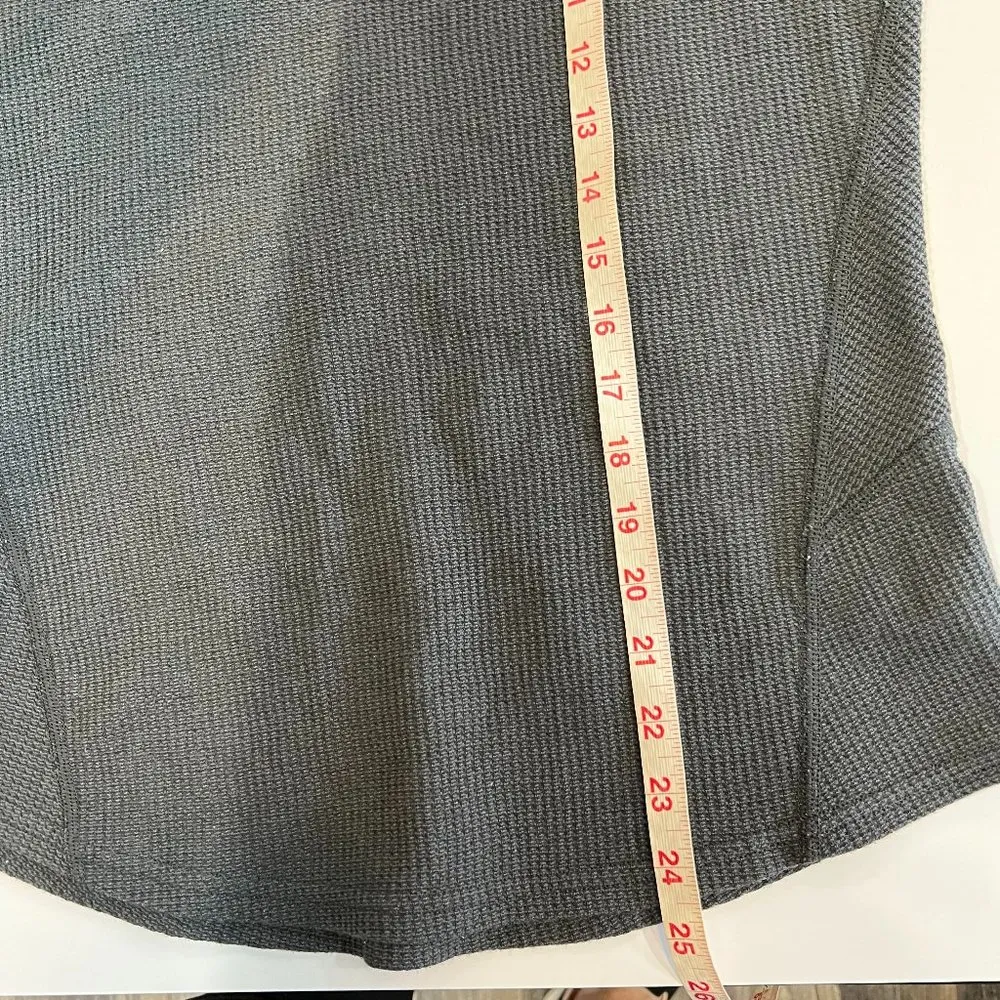 Kuhl Womens Grey Waffle Knit Cowl Neck Long Sleeve Petra turtleneck small - Image 11