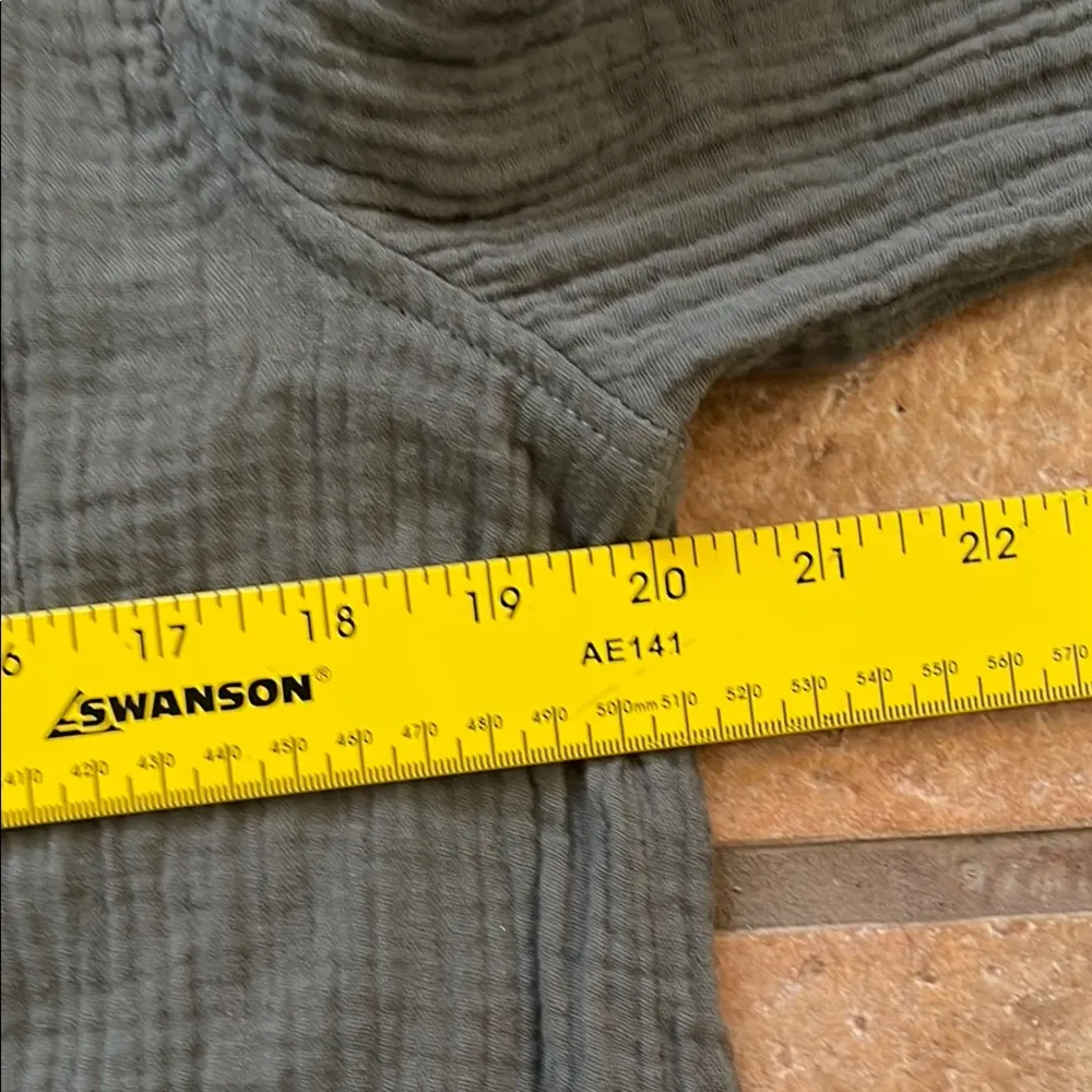 Millibon olive Green Button Down Shirt Classic Collar Gray Size L - Image 4