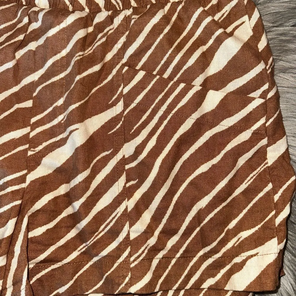 a new day High Waist Tan Zebra Print Shorts. Size M - Image 8