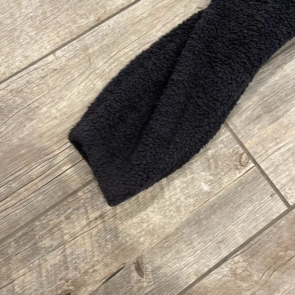 SKIMS black fuzzy onesie - Image 7