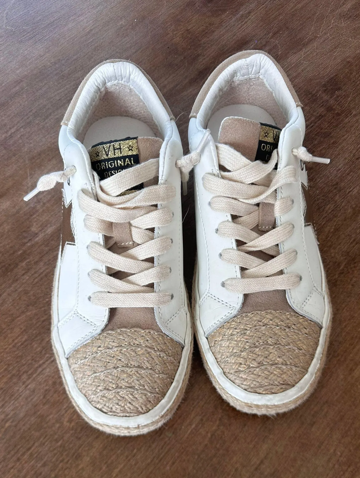 Sneakers Taupe Multi Size 6.5 - Image 2