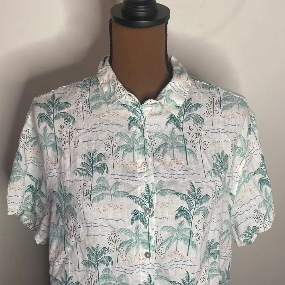 C & C California linen tropical palm beach scenery print camp shirt size M - Image 5
