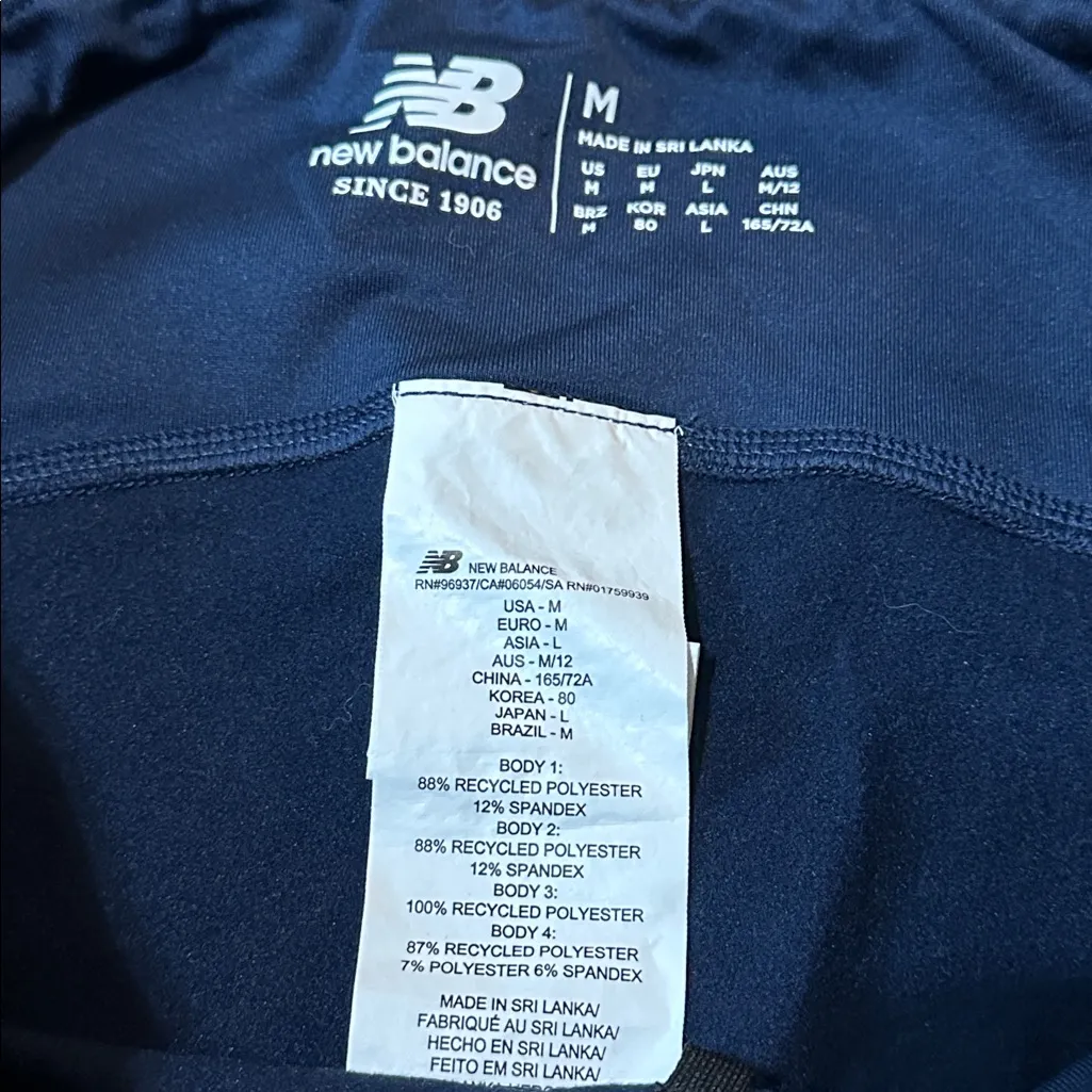 New Balance Women’s Dark Blue Winter Lined Leggings w/ Reflective Details, Sz M - Image 2