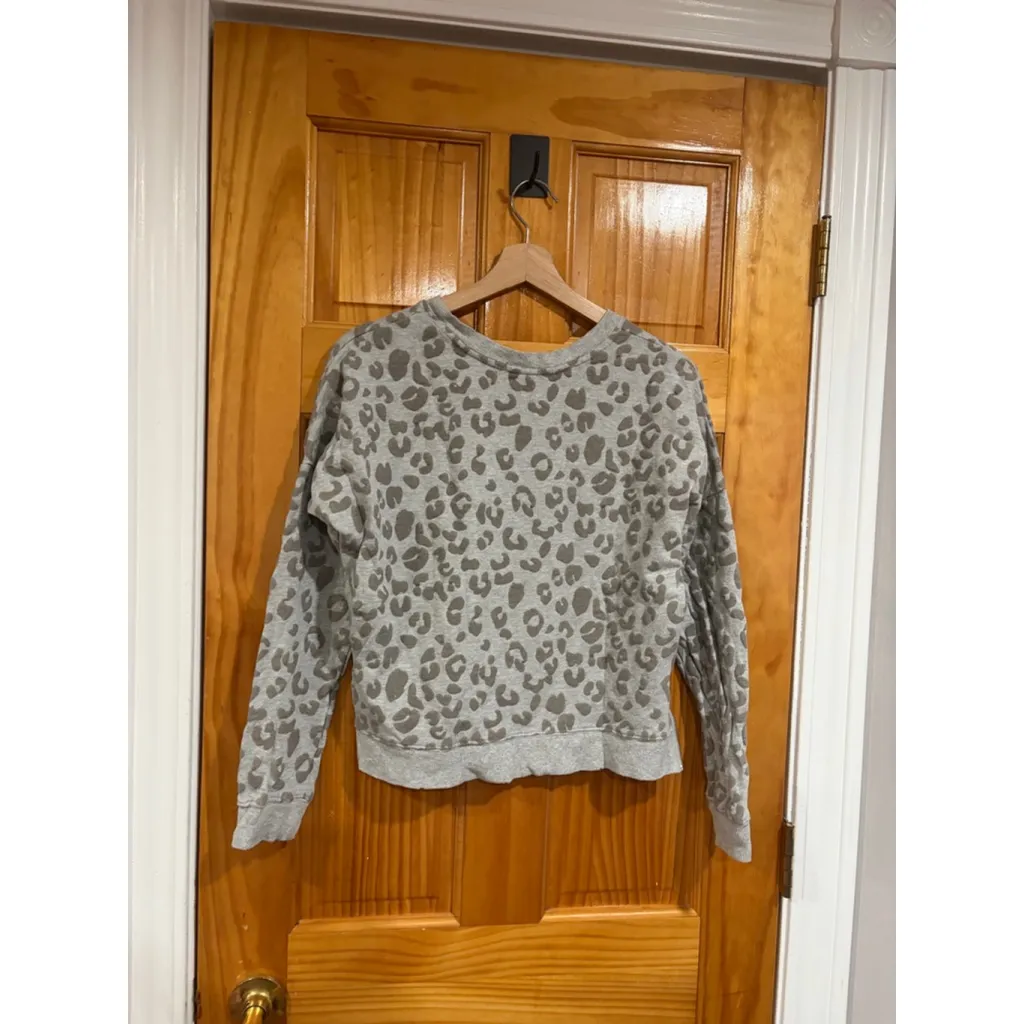 Rails Marlo Grey Leopard Flocked Sweatshirt Side Zip Pullover Top Small - Image 4