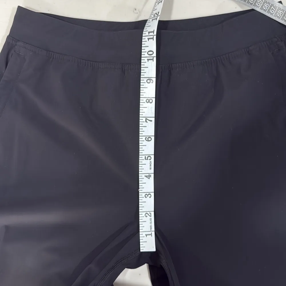 Lululemon Adapted State Black Jogger Size 8 EUC - Image 10
