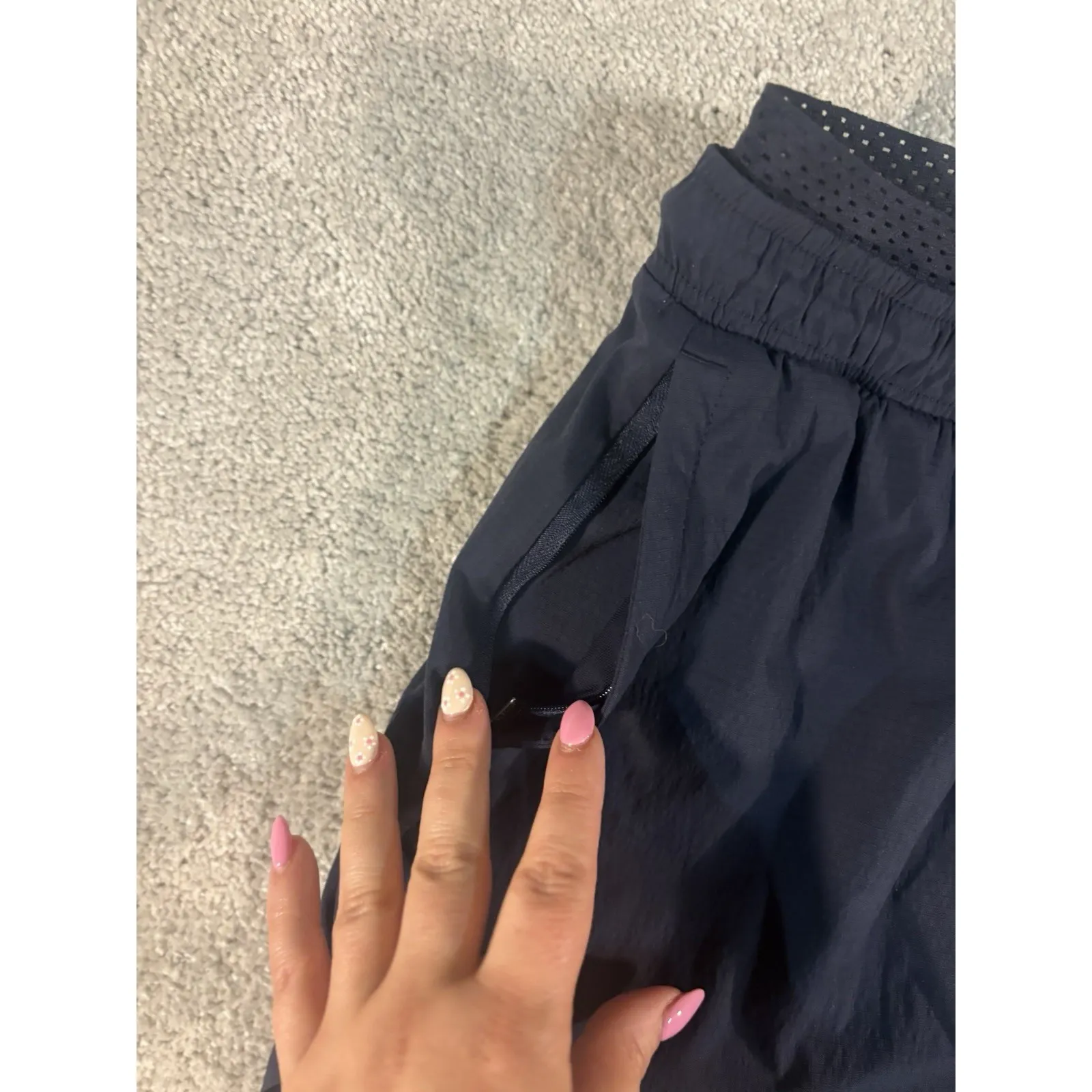 Women's Athleta Navy‎ Crest Skorts Size 0 - Image 3