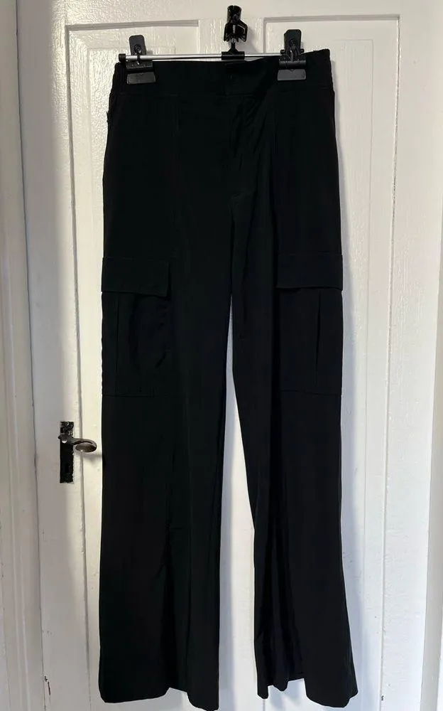 Athleta Chelsea tall Utility Wide Leg Cargo pant 4 - Image 3